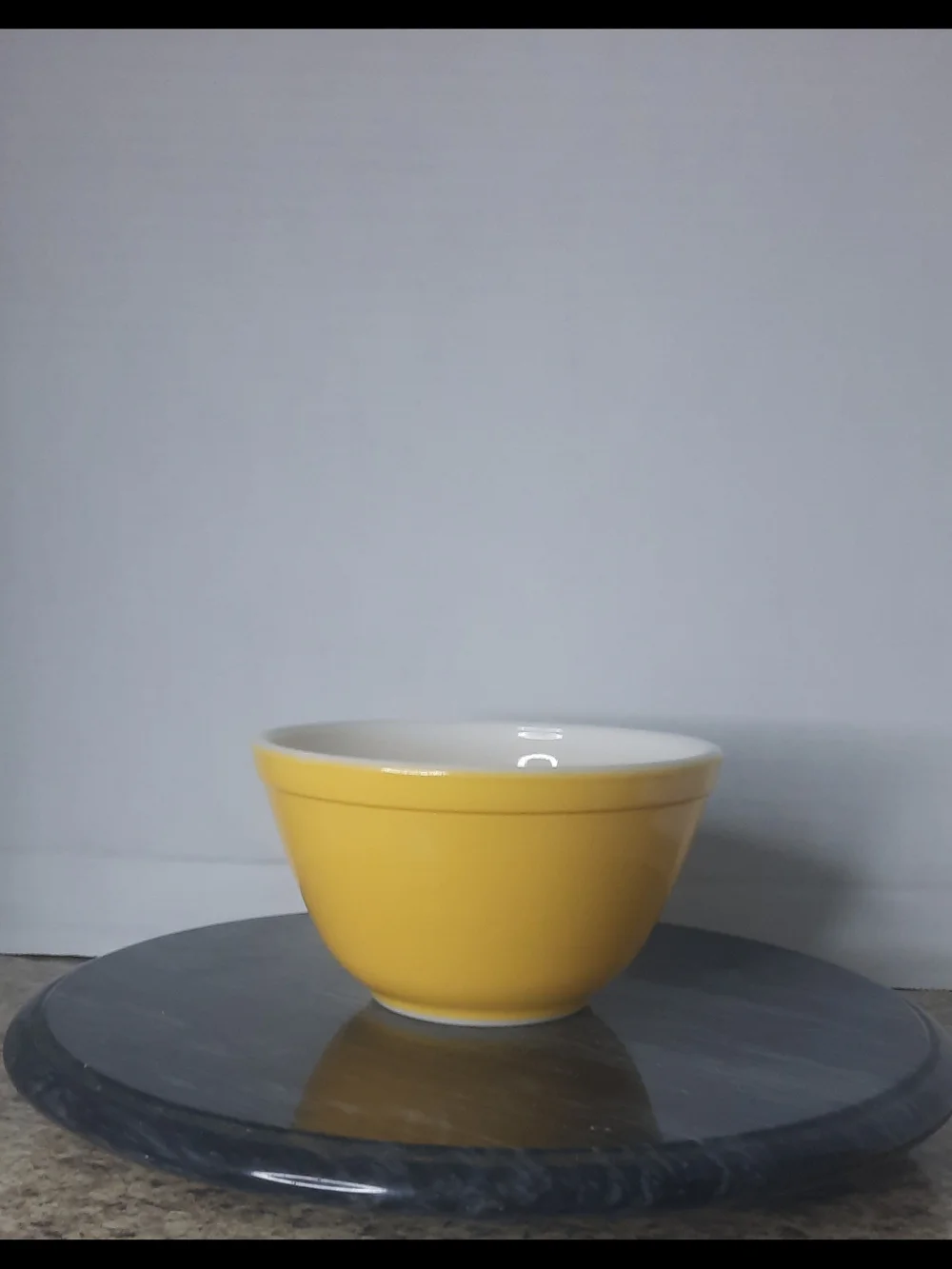 Pyrex Butter Yellow 401 Mixing Bowl - NOT Verde Yellow
